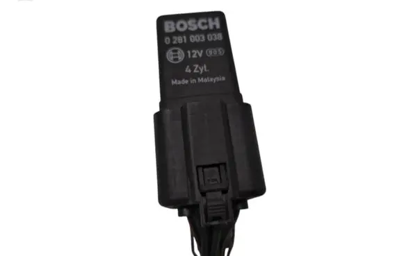 Skoda Octavia Mk2 (1Z) Glow plug pre-heat relay 0281003038 038907281D