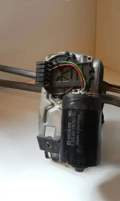 Audi A6 S6 C4 4A Wiper motor 0390241330