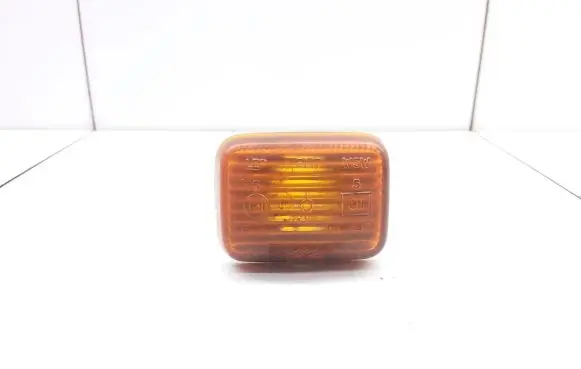 Land Rover Discovery Front indicator light E116747 E11016747