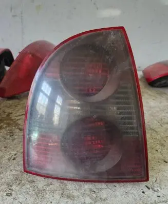 Volkswagen PASSAT B5.5 Rear/tail lights