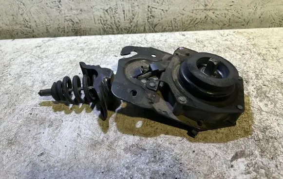 Jeep Grand Cherokee WL Spare wheel mounting bracket 6923394