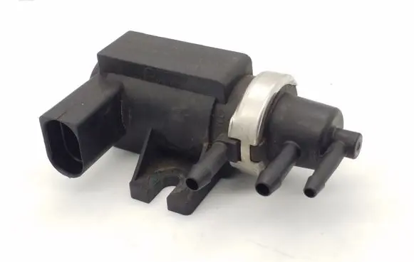 Volkswagen Touareg I Turbo solenoid valve 1J0906627C 72290303 04T021