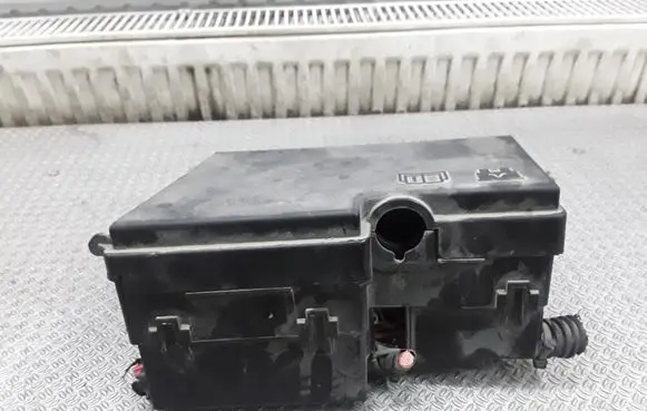 Ford Focus Fuse module 3M5T14A142AB