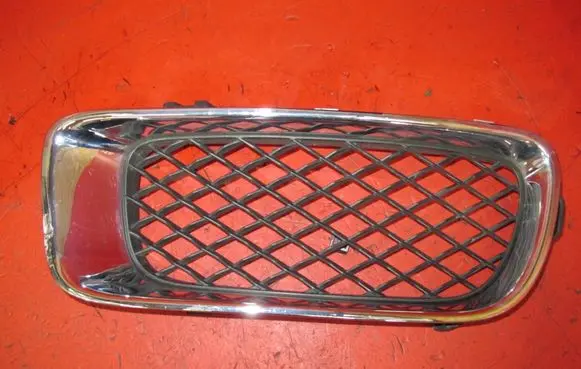 Jaguar XF X250 Front bumper lower grill 9X23-15K232-AA