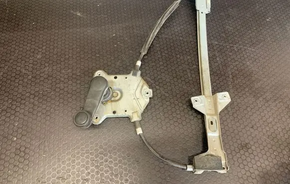 Audi 100 S4 C4 Front door manual window regulator 4A0837400A