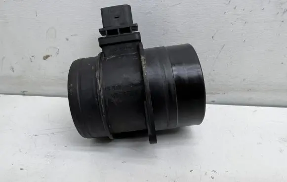 Audi A4 S4 B8 8K Mass air flow meter 03G906461C 24903315 0281002135