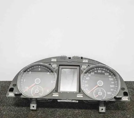 Volkswagen PASSAT CC Speedometer (instrument cluster)