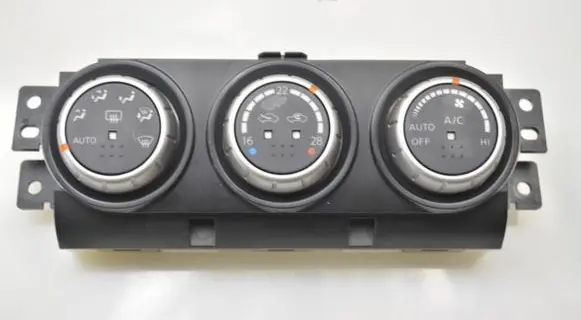 Nissan X-Trail T31 Air conditioner control unit module 27500JG700