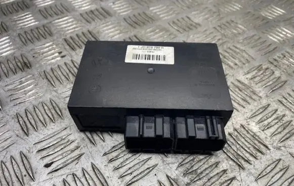Volkswagen Golf IV Comfort/convenience module 1J0959799R 5DK00795250 11122890