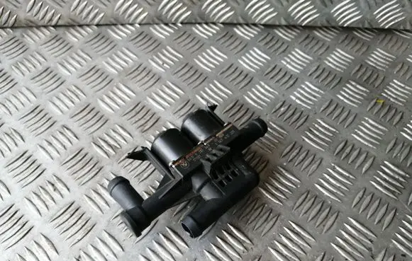 BMW 5 F10 F11 Coolant heater control valve 9310349 64119310349