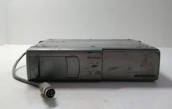 Renault Laguna II CD/DVD changer 902231061009 CH060000