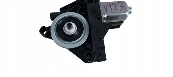 Volvo XC60 Front door window regulator motor WR12720