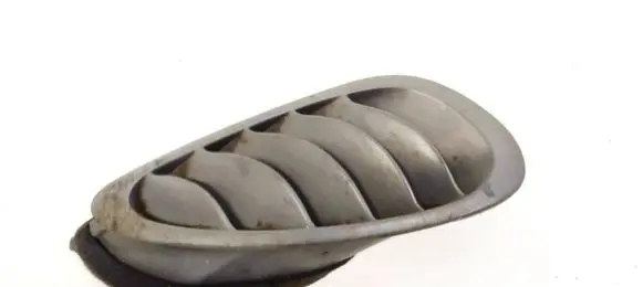 Hyundai Santa Fe Dash center air vent grill