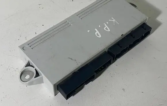 BMW 7 E65 E66 Door central lock control unit/module 6958446 69584469 613569584469