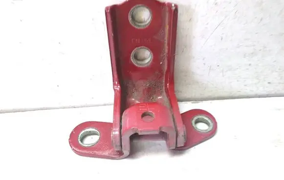 Hyundai Santa Fe Rear door lower hinge 1120102