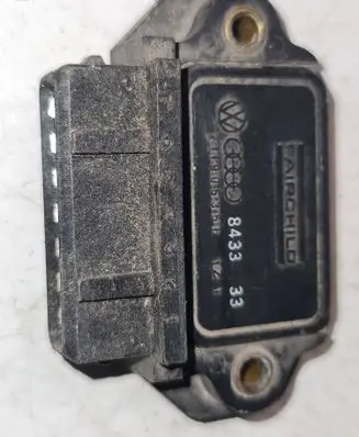 Volkswagen PASSAT B3 Ignition amplifier control unit 211905351 843333 K6519