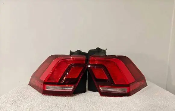Volkswagen Tiguan Rear/tail lights set 5NN945095A 5NN945096A