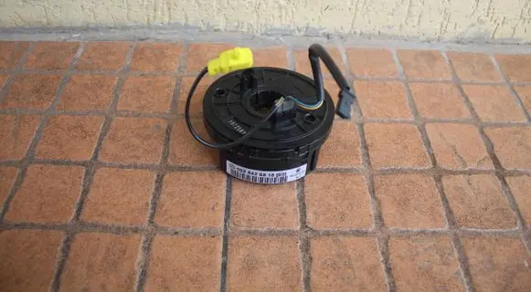 Mercedes-Benz E W210 Airbag slip ring squib (SRS ring) 0025426518