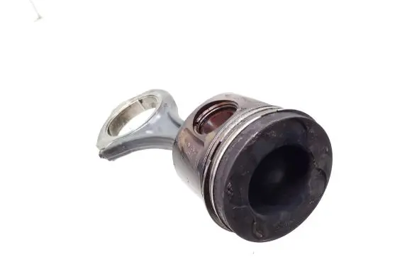 Mercedes-Benz C W204 Piston with connecting rod 8370B