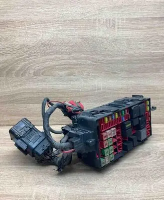 Ford Transit Fuse module R2113001