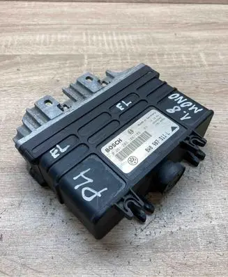 Volkswagen PASSAT B4 Engine control unit/module ECU 8A0907311L 0261203188 189MAIN