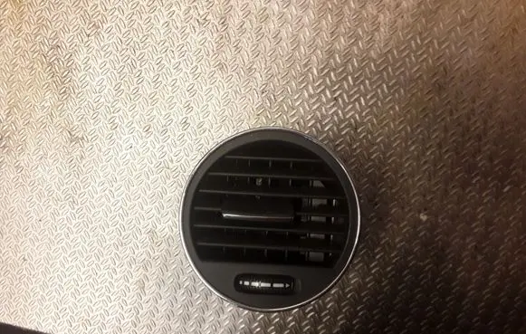 Mercedes-Benz CLS C219 Dashboard air vent grill cover trim 2198300254 A2198300254
