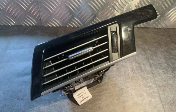 Mercedes-Benz E W212 Dashboard air vent grill cover trim A2128302754