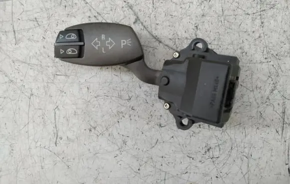 BMW 7 E65 E66 A set of switches 6911516b