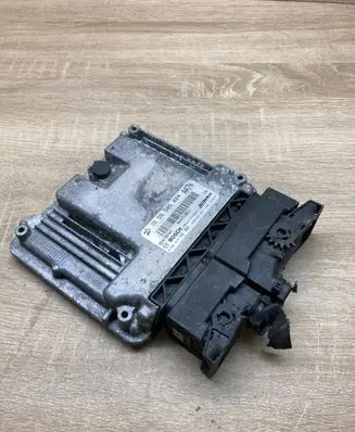 Opel Insignia A Engine control unit/module ECU 55585024 0281018769 AA7N