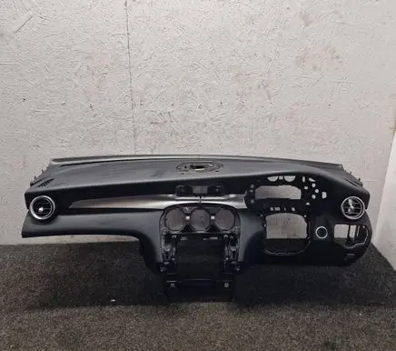 Mercedes-Benz GLC C253 Dashboard 