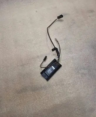 Audi A8 S8 D2 4D Aerial antenna amplifier 7612001122 4D0919891