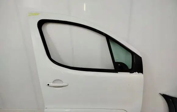 Peugeot Partner Front door 