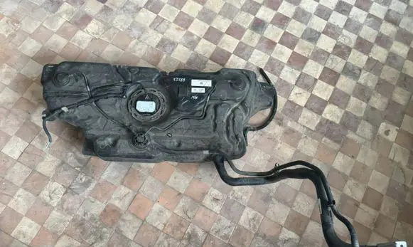 Opel Astra L Fuel tank 9830956580