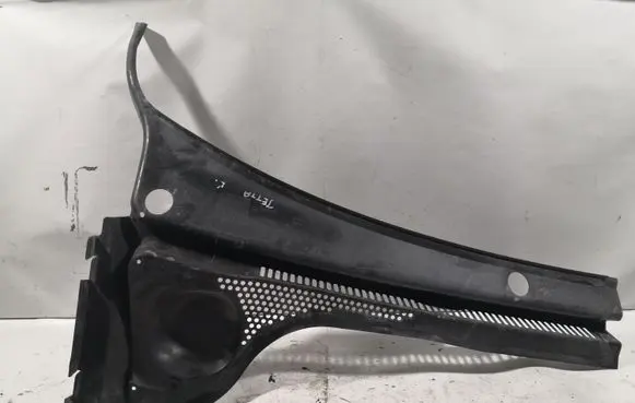 Volkswagen Jetta VI Wiper trim 5C7819403