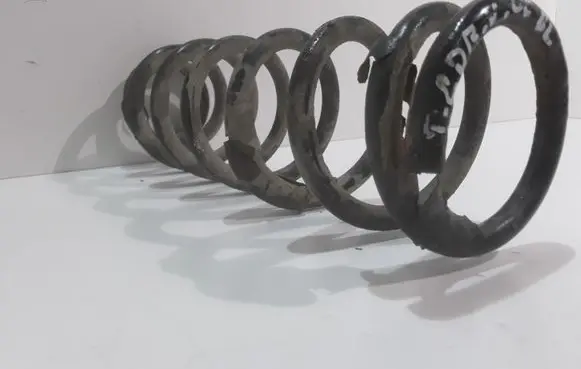Toyota Corolla Verso AR10 Rear coil spring