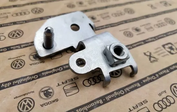 Volkswagen Caddy Gearbox mount 2K5951181