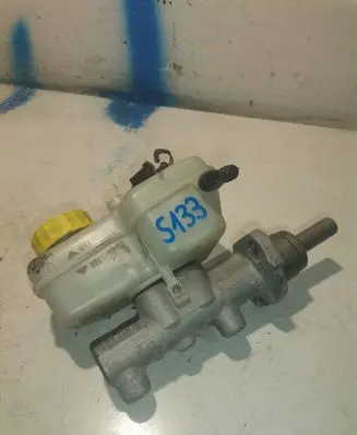 Skoda Octavia Mk2 (1Z) Brake fluid reservoir 