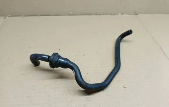 Audi A1 Vacuum line/pipe/hose 03C103558L