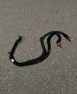 Jeep Grand Cherokee WL Positive cable (battery) P68458250AC