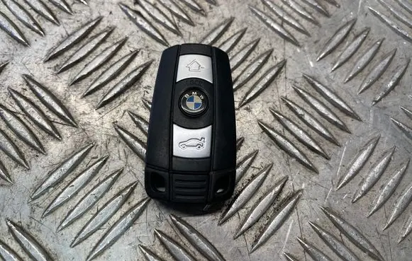 BMW X5 E70 Ignition key/card 6986585