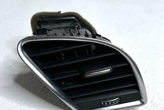 Audi A5 8T 8F Dashboard side air vent grill/cover trim 8T1820902G