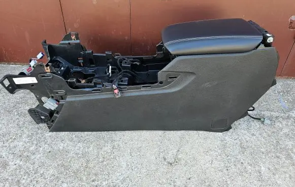 Jeep Grand Cherokee WL Armrest 68472822AA 6PM69TAGAA 68295592AD