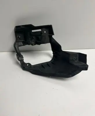 Volkswagen Phaeton Fog light bracket 3D0807261