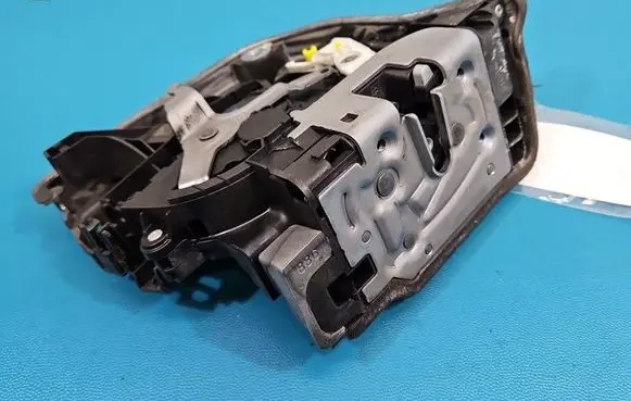 BMW 5 G30 G31 G38 Rear door lock 7477690 IMPRK1591138