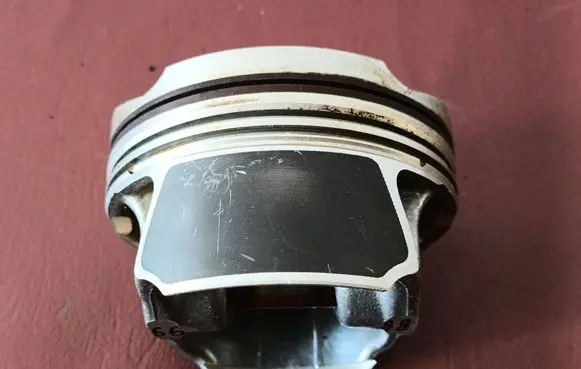 BMW 3 F30 F35 F31 Piston 8619196 11258619196