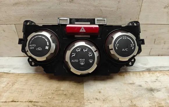 Subaru Forester SH Climate control unit T1007170D 88826CA