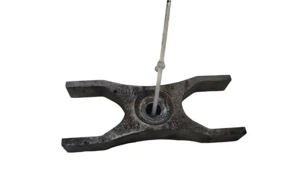 Volkswagen PASSAT B8 Fuel Injector clamp holder