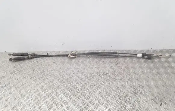 Gear shift cable linkage