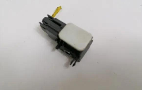 Hyundai Santa Fe Airbag deployment crash/impact sensor 9592028000
