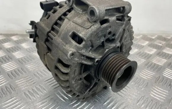 Mercedes-Benz S W221 Generator/alternator 0121813001
